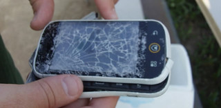 Иллюстрация к записи «Опасные факторы для смартфонов – что может погубить устройство»