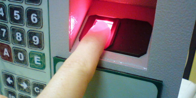 В Японии туристы смогут платить с помощью отпечатка пальца
