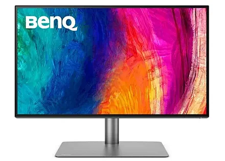 Монитор BenQ PD2725U отображает абстрактный фон с плавным переходом цветов: от синего и бирюзового слева к ярко-розовому и оранжевому справа