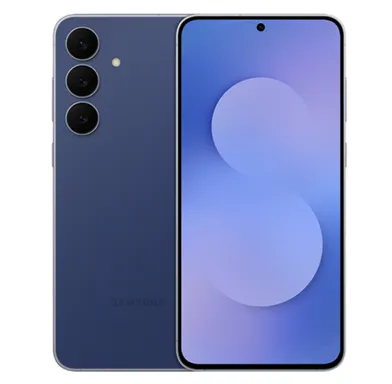 Смартфон Samsung Galaxy S25 FE в тёмно-синем цвете, вид спереди и сзади. На экране — абстрактный фон с плавными градиентами