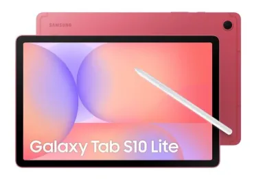 На изображении планшет Samsung Galaxy Tab S10 Lite в кораллово-красном корпусе. На экране — заставка с абстрактным дизайном в пастельных тонах и надпись «Galaxy Tab S10 Lite». В центре экрана — белый стилус, подчёркивающий функциональность для рукописного ввода. На задней панели — логотип «SAMSUNG» и камера. Дизайн современный и стильный, с тонкими рамками