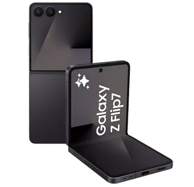 На изображении представлен Samsung Galaxy Z Flip7 — складной смартфон в черном цвете