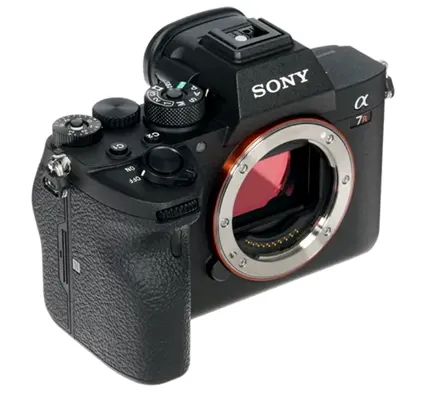Беззеркальный фотоаппарат Sony Alpha 7R IV Body черная