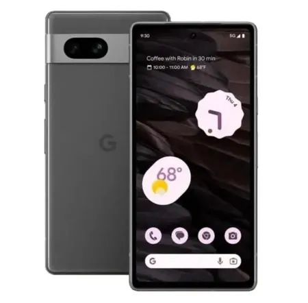 Смартфон Google Pixel 7a в ракурсе с двух сторон