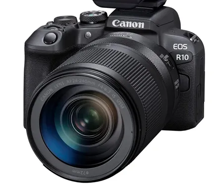Фотоаппарат Canon EOS R10 с объективом для начинающих фотографов