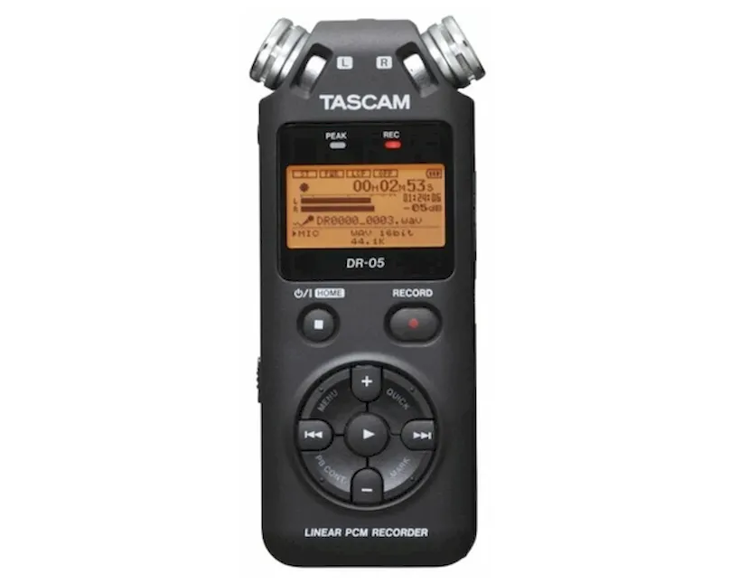 Диктофон Tascam DR-05 для записи музыки