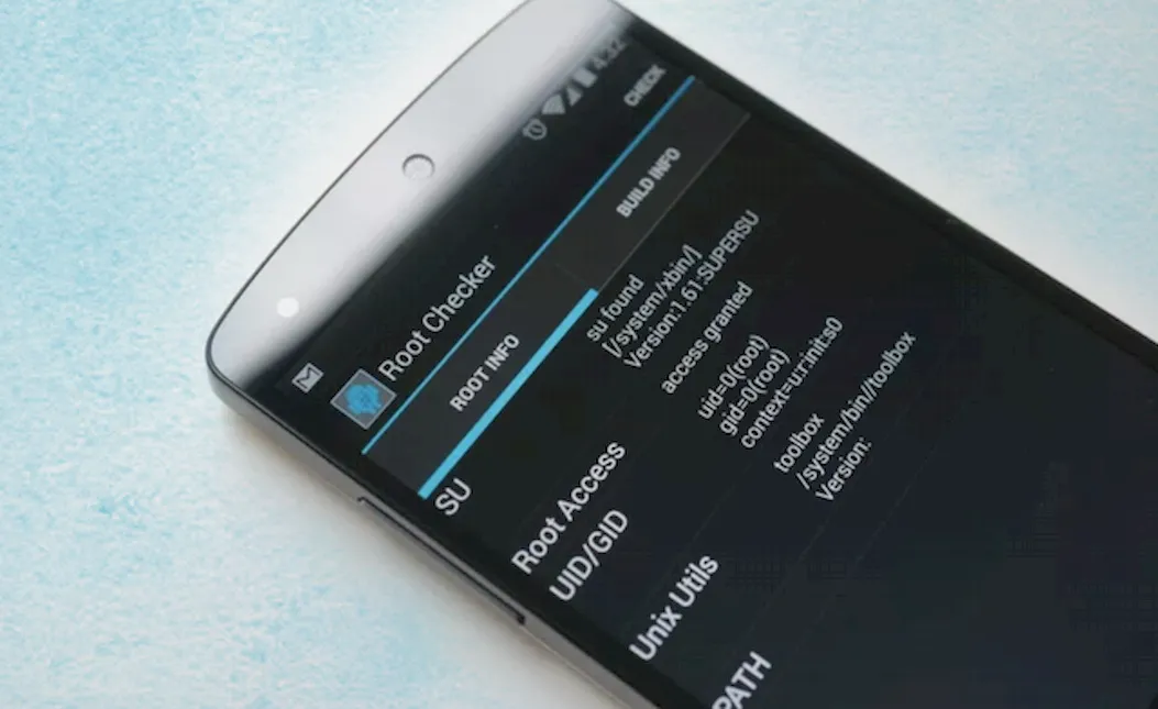 Смартфон под управлением Android с root правами