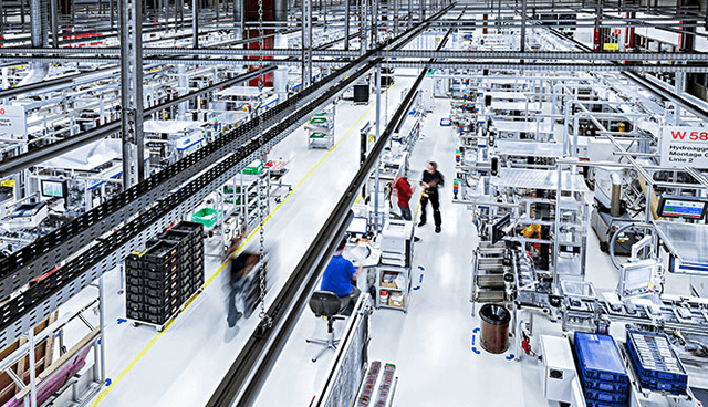 Общий вид цеха автомазированного завода Bosch