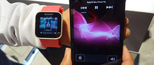 Часы Sony SmartWatch из первой серии