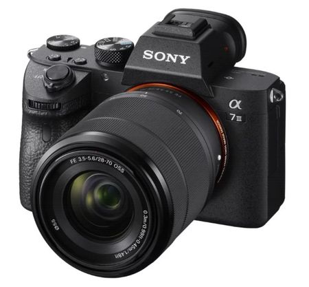 Фотоаппарат со сменной оптикой Sony Alpha ILCE-7M3 Kit